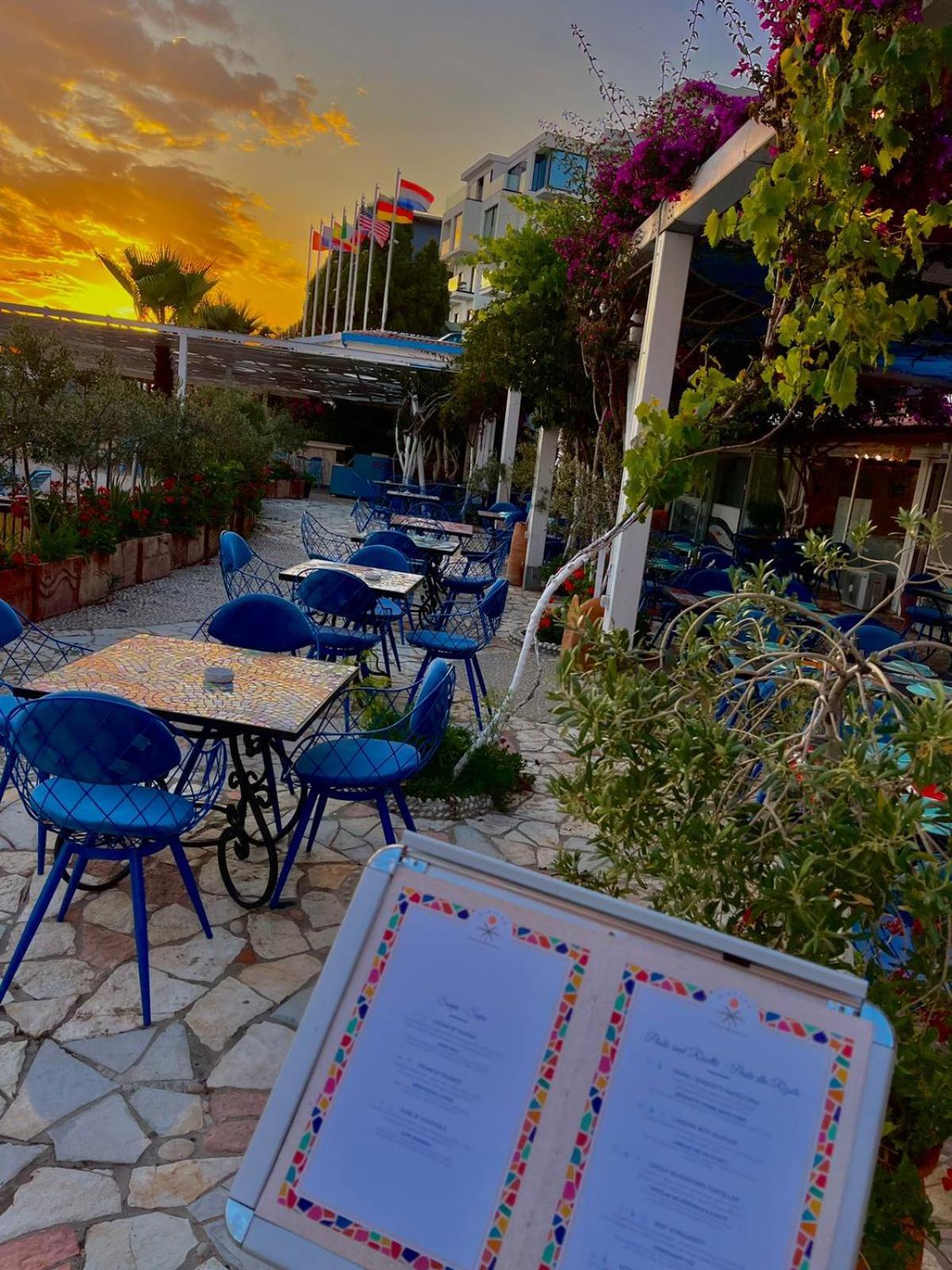 Bougainvill Sunset Villa Sarandë 外观 照片