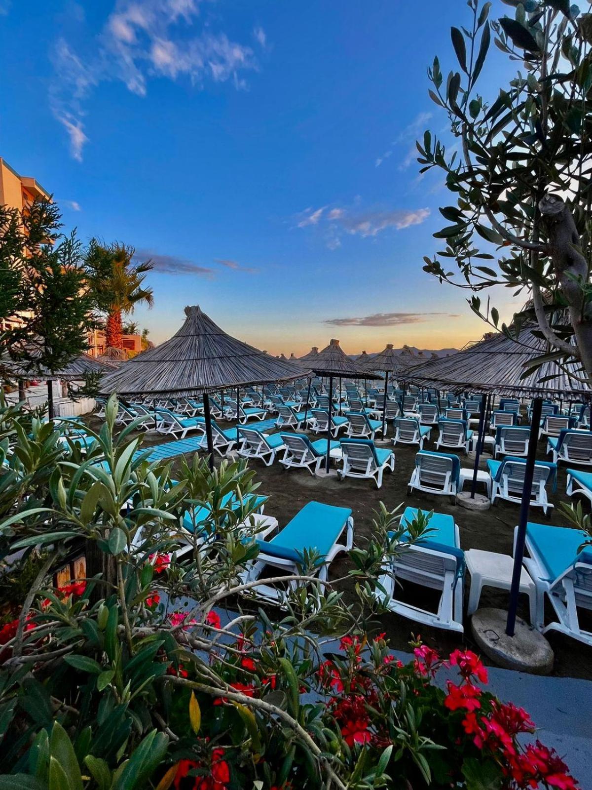Bougainvill Sunset Villa Sarandë 外观 照片
