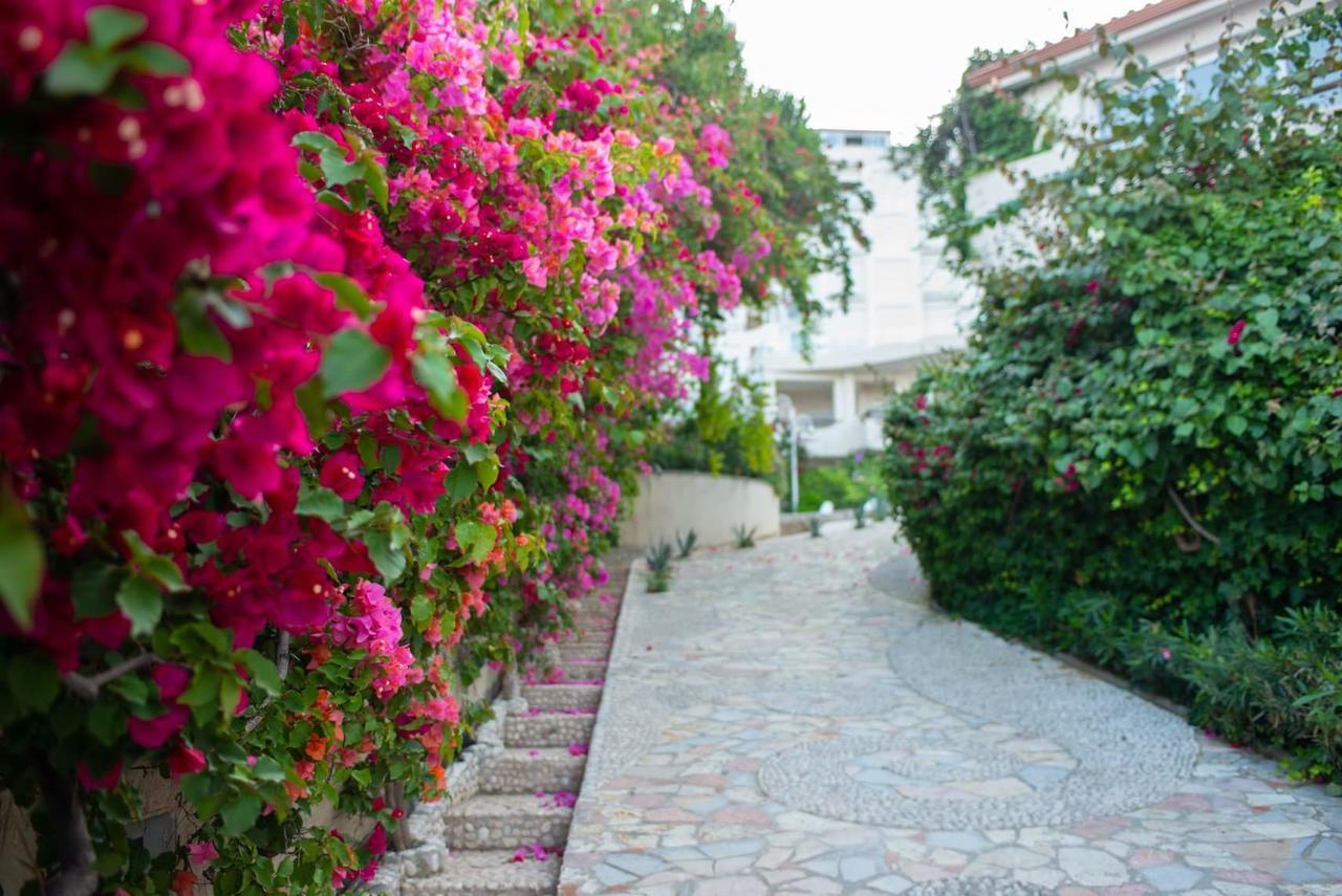 Bougainvill Sunset Villa Sarandë 外观 照片