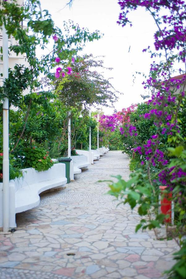 Bougainvill Sunset Villa Sarandë 外观 照片